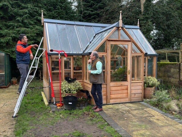 #LoveYourWeekend, Love Your Henchman! 🪜 🌳 
#Henchman was featured on ITV's Love Your Weekend. Highlighting all the features of the Henchman Tripod Ladder and why they are a great addition to your garden tool collection. Catch up with the show - eu1.hubs.ly/H0f-YN10