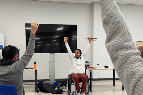 ✅ Retour sur un action de #prévention hors norme à Biscarosse, avec Maxime Valet, médecin du sport et médaillé de bronze au fleuret par équipe aux #JeuxParalympiques de Paris !

👉 mcdef.fr/actualites/act…