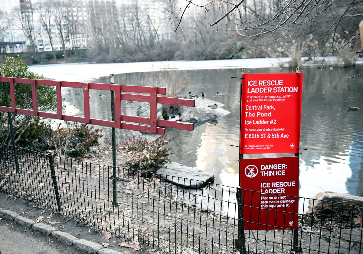 Don't risk your life – stay off the ice! Follow our ice safety guidelines and stay off water bodies that appear frozen – they are likely not, and venturing onto them is extremely dangerous.