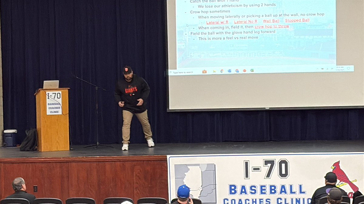 Jeremiah Knackstedt manager of the <a href="/EugeneEmeralds/">Eugene Emeralds</a> in the <a href="/SFGiants/">SFGiants</a> organization talks outfield play at the I_70 clinic.