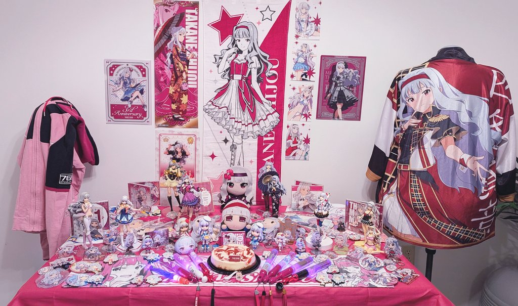 rokarca's tweet photo. HAPPY BIRTHDAY to my beloved, my kamioshi, the radiant Moon Goddess and stunning Silver Queen herself, Takane Shijou 💗🌙
Forever a shining light in my life! Have a bowl of ramen (or several) in her honor today!
#四条貴音生誕祭2025 https://t.co/fBZCsdhKQw