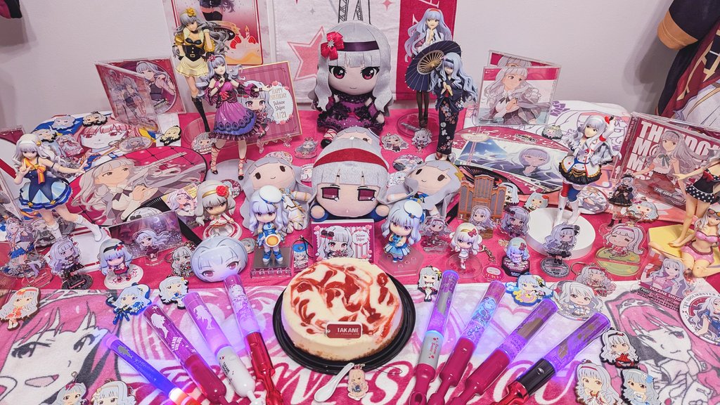 rokarca's tweet photo. HAPPY BIRTHDAY to my beloved, my kamioshi, the radiant Moon Goddess and stunning Silver Queen herself, Takane Shijou 💗🌙
Forever a shining light in my life! Have a bowl of ramen (or several) in her honor today!
#四条貴音生誕祭2025 https://t.co/fBZCsdhKQw