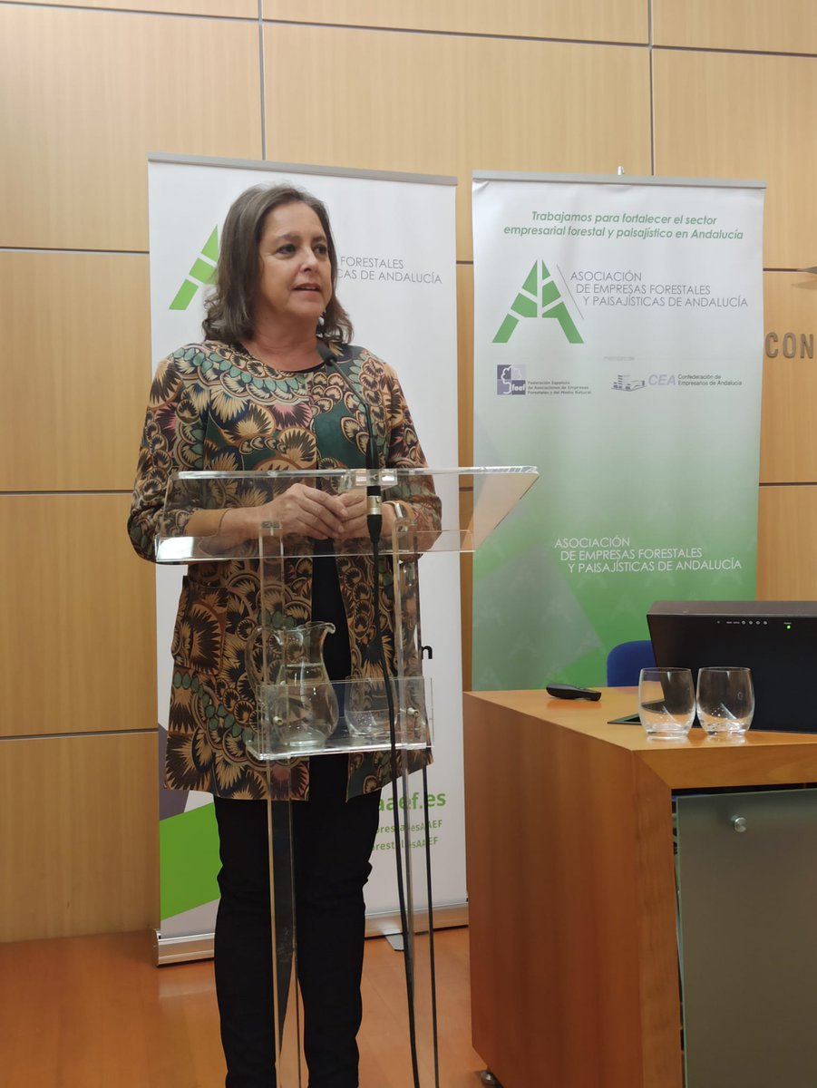 AECMA (@andaluciaaecma) on Twitter photo Asistimos al I Foro AAEF: Un compromiso con el sector forestal organizado por <a href="/ForestalesAAEF/">ForestalesAndalucía</a> en la sede de <a href="/CEAes_/">CEA</a> y clausurado por la Consejera <a href="/LinaGarcia_AND/">Catalina García</a>. La Secretaria <a href="/marlosanchis/">Maria López Sanchís</a> ha presentado el visor de indicadores Forestales (INDIFO) de la Consejería <a href="/MedioAmbAND/">Consejería de Sostenibilidad y Medio Ambiente</a> Asistimos al I Foro AAEF: Un compromiso con el sector forestal organizado por <a href="/ForestalesAAEF/">ForestalesAndalucía</a> en la sede de <a href="/CEAes_/">CEA</a> y clausurado por la Consejera <a href="/LinaGarcia_AND/">Catalina García</a>. La Secretaria <a href="/marlosanchis/">Maria López Sanchís</a> ha presentado el visor de indicadores Forestales (INDIFO) de la Consejería <a href="/MedioAmbAND/">Consejería de Sostenibilidad y Medio Ambiente</a>