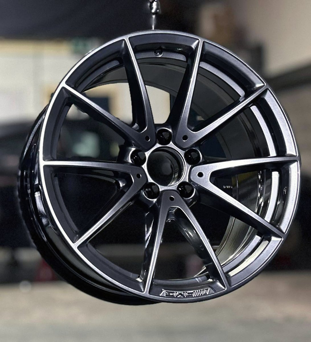 🔥 Smoked Chrome Perfection! 🔥
This Mercedes AMG wheel just got the ultimate makeover with our sleek smoked chrome finish.

💎 Expertly refurbished
⚡ Fast turnaround
✅ Guaranteed to turn heads

Ready to transform your ride? Drop us a DM! 🛞✨
