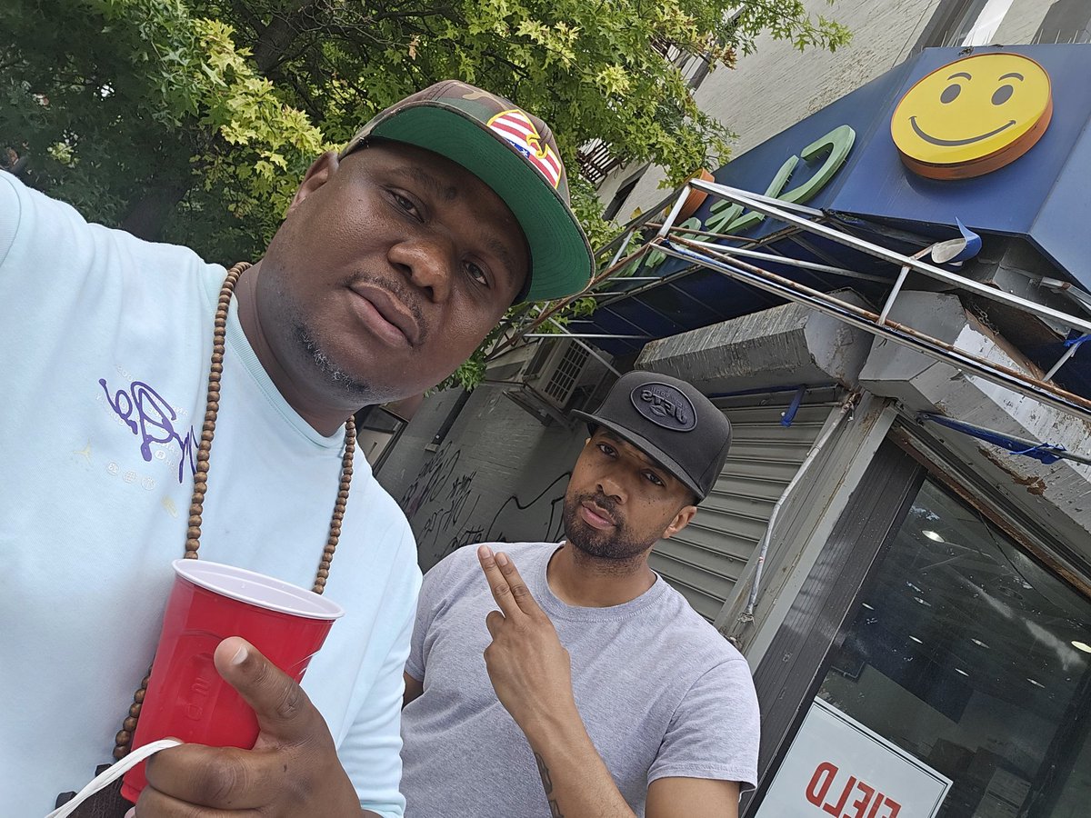 rhymeassasin's tweet photo. As we continue to #RunEmUp Ruste Juxx, happy solar return to you, my brother in rhymez! Here's to another year filled with brotherhood, barz, and making our mark on the game. Happy birthday!!!!
#RhymeAssassin #RusteJuxx #BirthdayRespect" #RunEmUp #MOP #NewVideo #Hiphop https://t.co/KECZLcHbr0