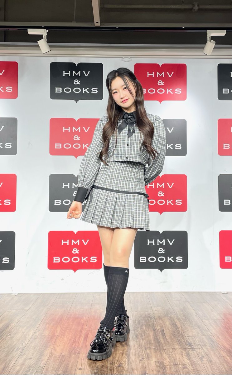 HmvBooksShibuya's tweet photo. 【We;Na / U_Chae】
本日は合同発売記念イベント
ありがとうございました✨
イベント終了後にお写真をいただきました📸
次回は1/31(金)の開催です!
https://t.co/tNigtlSenp
6階イベントスペースでお待ちしております!! https://t.co/qx1uVM3sC3