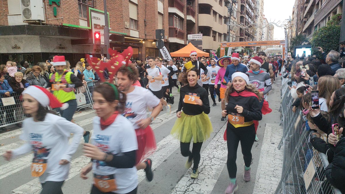 El club <a href="/T_Retoyosipuedo/">Team #retoyosipuedo</a>  y <a href="/MiPrincesaRett/">MiPrincesaRett</a> han recibido hoy el cheque solidario 💶💓con la recaudación de la San Silvestre del pasado 31 de diciembre en la que 1.200 personas decidieron colaborar con esta carrera benéfica🏃‍♂️🏃‍♀️ ⬇️
deportes.lorca.es/noticias/noti.…
