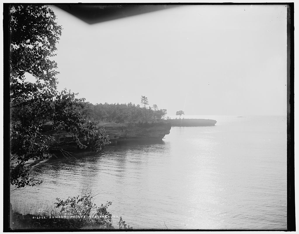 SunsetStats's tweet photo. Sunset, Pointe aux Barques, Michigan, c1899 https://t.co/QKgncjZX0k