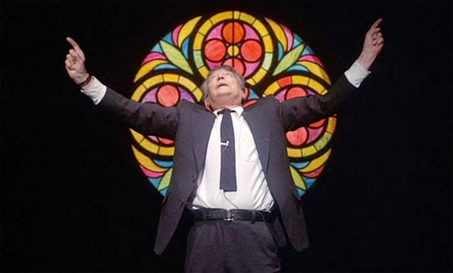 テレビの問題にメスを入れた映画は「ネットワーク」が最初かな
今はテレビがネットになっただけで、ネットの話は全て本当と思い込んで扇動されてるけど
 #ネットワーク  #テレビ   #映画  #network