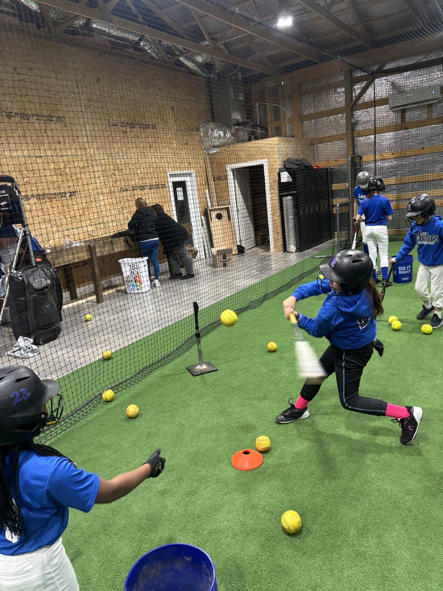 F3Select's tweet photo. We are looking to add a PITCHER and CATCHER! Our team will compete at a high level. We are committed to developing and pushing players. Based out of Mid TN. 

For more information, please contact @CoachJP06 (931)212-1028 ,or @k33taylor (931)993-0906. https://t.co/kQhDsUVDMb