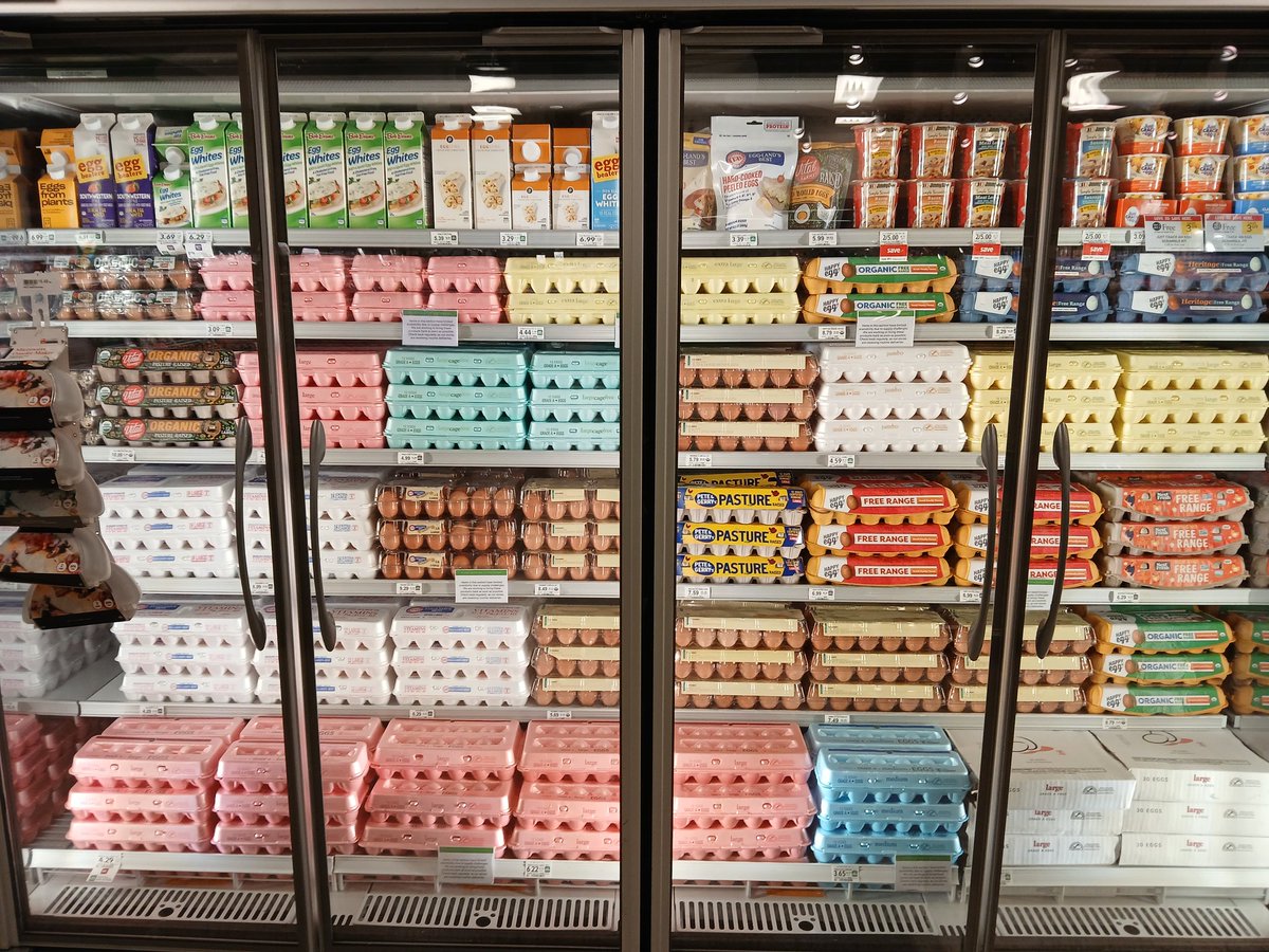 Gamemusicfreak's tweet photo. I just refilled it from being empty, but there may be snow again tomorrow. We'll see I guess. #dairymaster https://t.co/P11jNoM9Sd