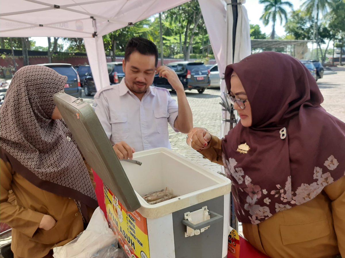 dodirahmad's tweet photo. Kamis (16/01/2025), Dodi Rahmad A, S.Pi, Luhkan Kec. Merbau Mataram Kab. Lampung Selatan, Melakukan Penjualan Produk Ikan Segar sebanyak 50 pcs dengan harga 30 rb - 45 rb.

#GiatLuhkanSatminkalBRPPUPP 
#luhlapor https://t.co/Kt9rHl1Wjk