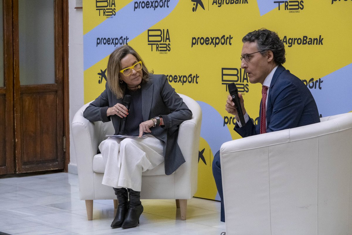 Biatres_f's tweet photo. En BIA3 Consultores nos encanta crear espacios para aprender, debatir y avanzar juntos hacia un sector más fuerte y resiliente.

💚 ¡Gracias a todos los que nos acompañasteis y a @AgroBank_CABK y @Proexport_Spain por hacerlo posible! https://t.co/CGHc6c8Sjz