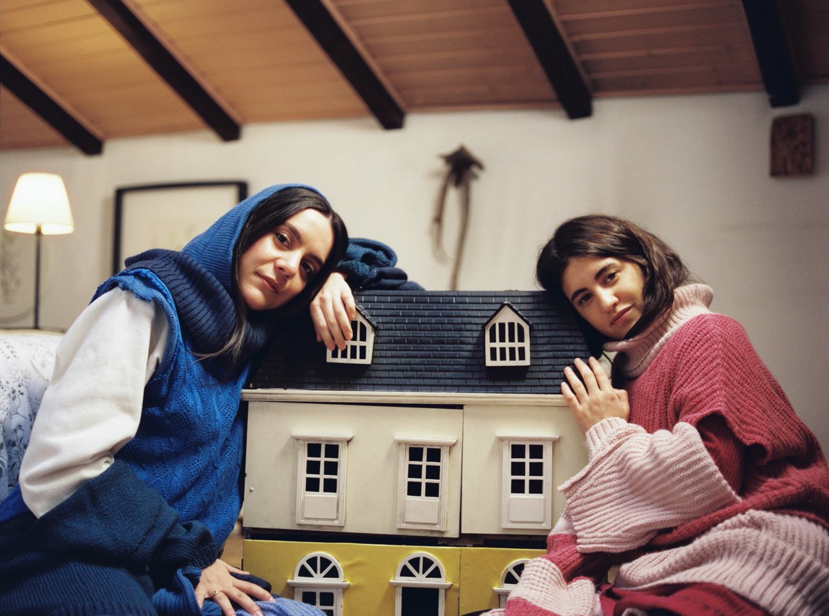 Izaro Andres (@izaroandres) on Twitter photo La ilusión que me hace esto.
AMIGUITA COMO TÚ con <a href="/valeriacasrod/">Valeria Castro</a> • urtarrilak 22 enero 🏠💖
Ella que es a mi casa un hogar, su voz una cama y su mirar ventanas al mar. La ilusión que me hace esto.
AMIGUITA COMO TÚ con <a href="/valeriacasrod/">Valeria Castro</a> • urtarrilak 22 enero 🏠💖
Ella que es a mi casa un hogar, su voz una cama y su mirar ventanas al mar.