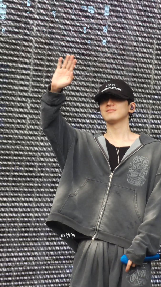 95cherriez's tweet photo. https://t.co/hixuRmRnQ5