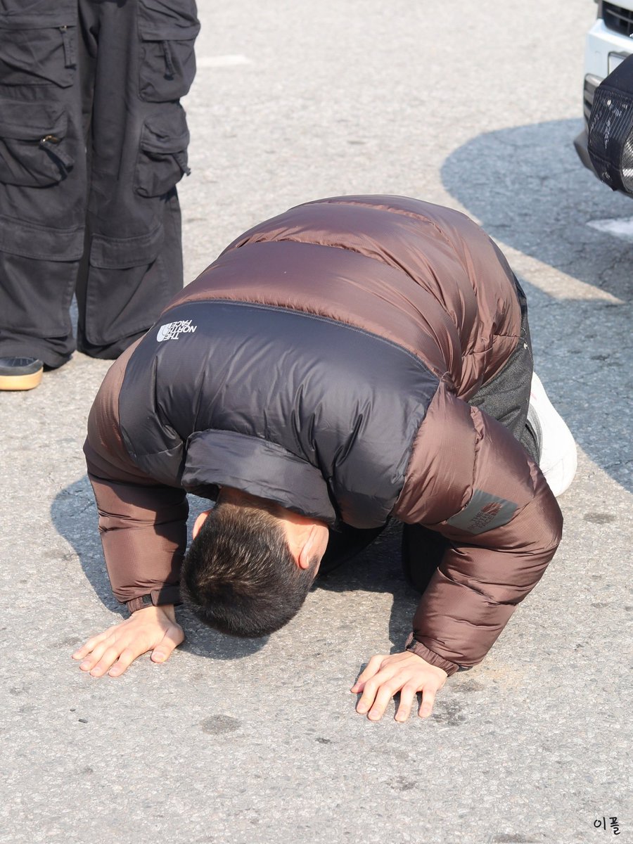 250120 논산훈련소
🙇‍♂️🥲🥲🥲
#서성혁 #성혁 #SUNGHYUK #TAN #티에이엔