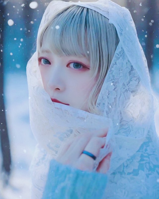 para3_17's tweet photo. AI化して下さいました😳❄️

カメラマンさんから送って頂いた写真📷✨

嬉しいし！すごいね笑
ありがとうございます☺️

#撮影
#AI
#カメラ
#ポートレート
#写真
#フォト https://t.co/AHb5yxNbWx