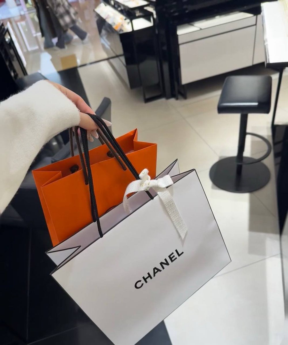 I love to go shopping 🤩