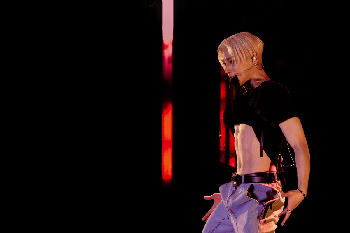 matoranger's tweet photo. 250111 (Day 1) Farewell Earth Encore Concert in Seoul 首爾演唱會

Aesthetic of Abdominal Muscles🤤
腹肌美學🤤

Photography Credit to @Meiqiu218
Please Credit when sharing the post @matoranger https://t.co/qXchG0UkTA