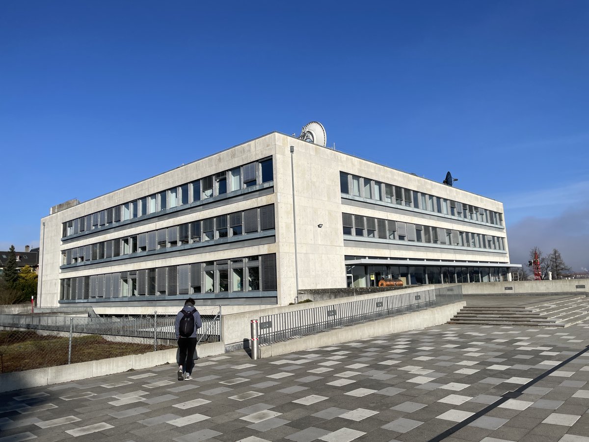 rothkopfAK's tweet photo. Great to be back in Bern๐จ๐ญat the Albert Einstein Center for the 2025 "Workshop on the #SignProblem in QCD and beyond".
๐ https://t.co/FZVX5ipmfU
Latest news on from-line research on one of the toughest problems in modern theoretical physics spanning condensed matter to nuclear. https://t.co/9lulTgjd3T
