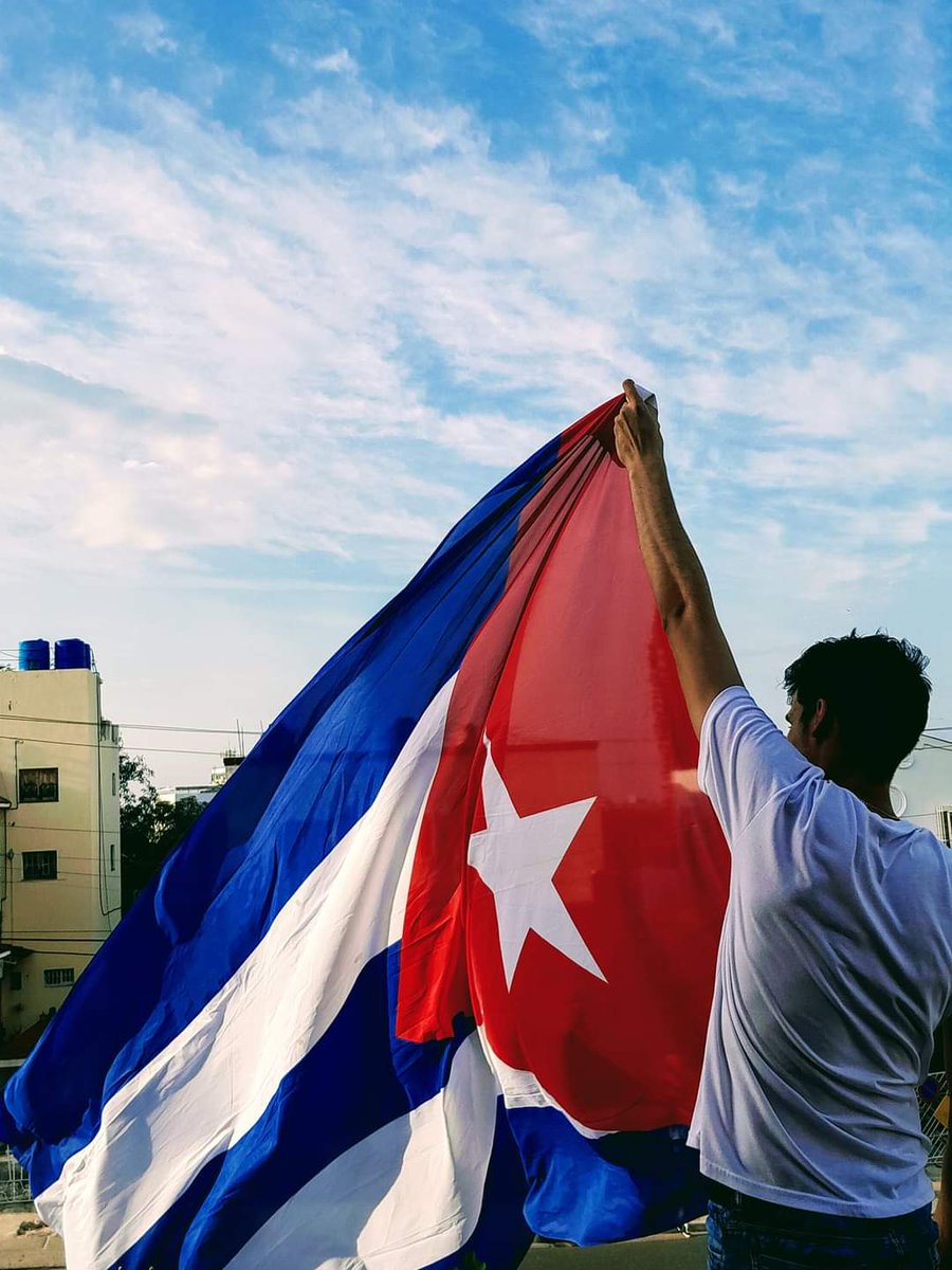 AmyHern92417747's tweet photo. Desde Cuba feliz Lunes a todos los Amig@S!!!! https://t.co/8Ul1otUEWF