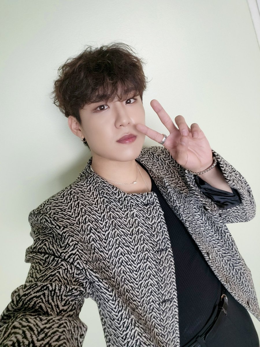 AB6IX's tweet photo. [📢] Be the Next : 9 Dreamers | @TV5manila

Mentor | PARK WOO JIN 🖤

#AB6IX #에이비식스
#박우진 #PARKWOOJIN
#BetheNext_9Dreamers
#BeTheNext9DreamersTV5 https://t.co/kFG4GV8OsM