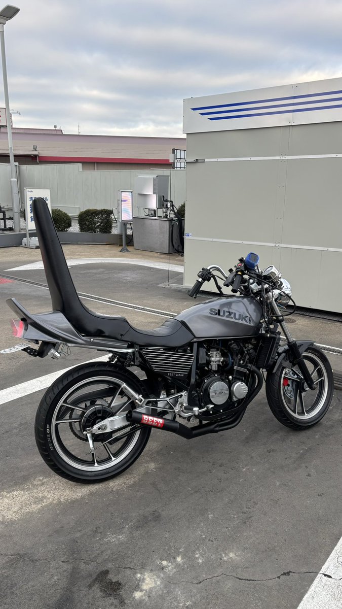 528451's tweet image. 黒フレームになりましたよシルバーの方が良かったかも