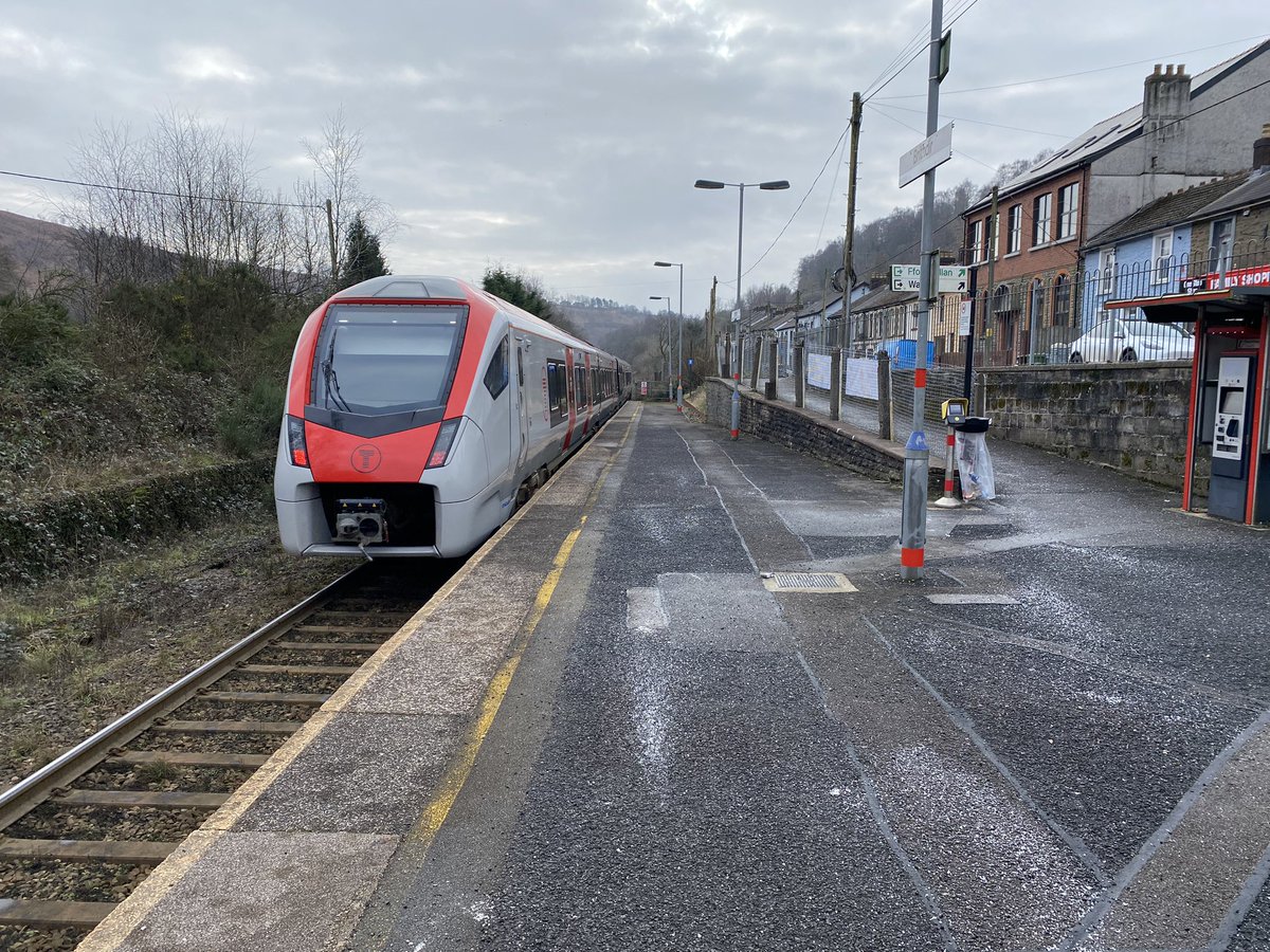 loypass_SCCar's tweet image. 🚉 Cardiff &amp;amp; Valleys pass in hand, 9:30 am, weekday service - let’s go, go, go!!

✅ Bargoed
✅ Rhymney
✅ Brithdir
✅ Tir-Phil
@tfwrail #class231 #class150