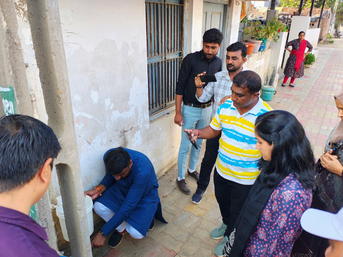 takhatgadh's tweet image. આજરોજ સાબરકાંઠા જિલ્લાના હિંમતનગર તાલુકાના તખતગઢ ગ્રામ પંચાયત મુલાકાત વાસ્મો ગાંધીનગર મુખ્ય કારોબારી અધ્યક્ષ માન. સ્તુતિ ચારણ IAS પાણી પુરવઠા અધિક્ષક ઇજનેર શ્રી કે કે બોદર સાહેબ,વાસ્મો યુનિટ મેનેજર શ્રી વિવેક રંજન સાહેબ,  જિલ્લા કોડીનેટર શ્રી સિરીનબેન, રામજીભાઈ ભરવાડ સાહેબ @wsmo