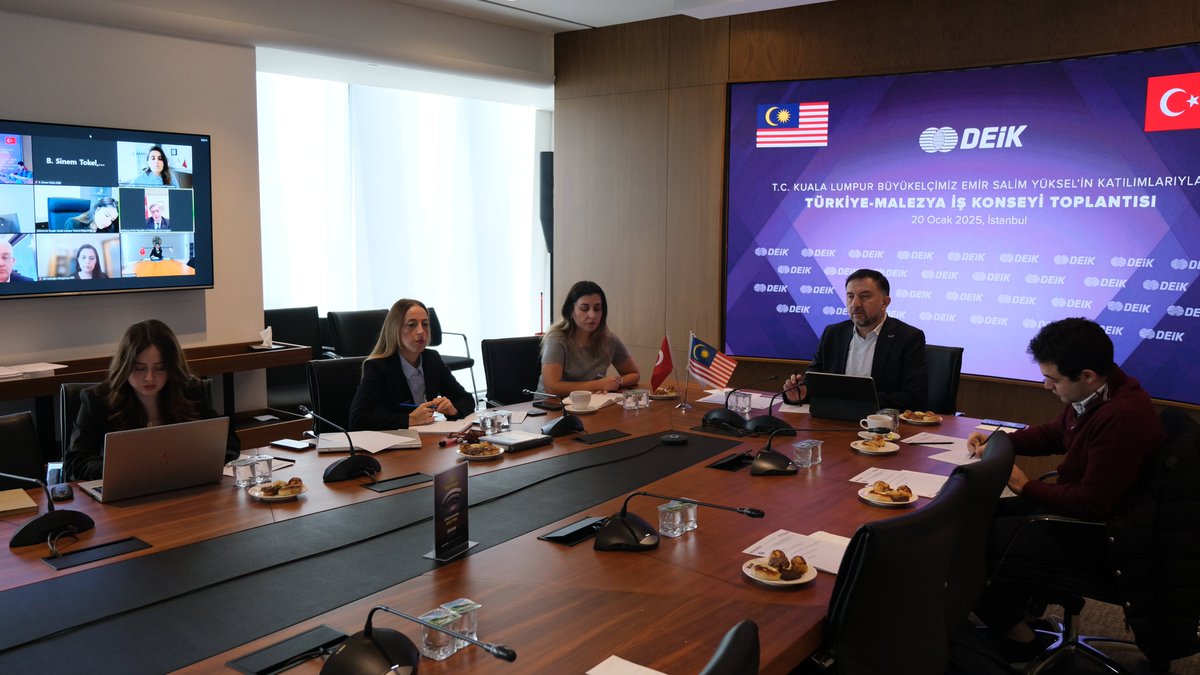 Türkiye-Malezya İş Konseyimiz, <a href="/dr_mdemiroglu/">Dr. Mehmet Demiroğlu</a> başkanlığında, <a href="/TCKualaLumpurBE/">Türkiye in Malaysia</a> Büyükelçimiz <a href="/emirsyuksel/">Emir Salim Yüksel</a> ve ticaret müşavirlerimizin katılımlarıyla hibrit olarak toplantı gerçekleştirdi.

Toplantıda, ikili güncel gelişmeler ve İş Konseyi'nin önümüzdeki dönem faaliyetleri ele