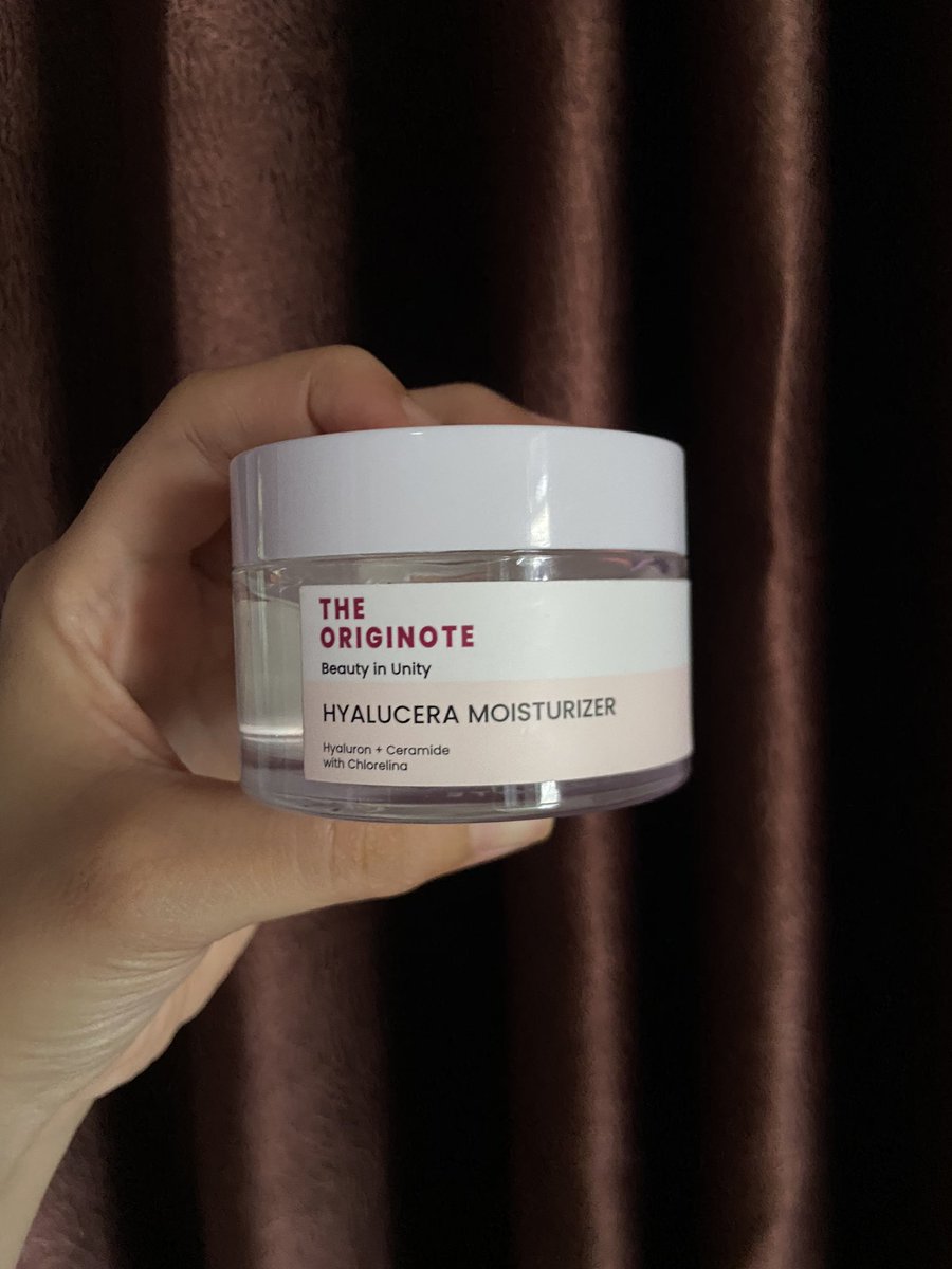 icacaica_'s tweet photo. Kuncinya back to basic skincare✨ https://t.co/NMVQwJDjbr