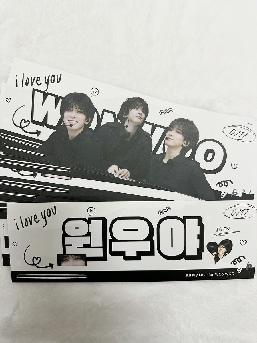 ꜱᴇᴠᴇɴᴛᴇᴇɴ ʀɪɢʜᴛ ʜᴇʀᴇ ɪɴ ꜱɪɴɢᴀᴘᴏʀᴇ ♡🇸🇬
ෆ⸒⸒ Freebies by <a href="/Jiaxuan_804/">Xuanyimida</a> 

❥･•Day 1 &amp; Day 2
❥･•RT &amp; Likes are appreciated
❥･•FCFS

See You ⚯̮

#SEVENTEEN_RIGHT_HERE_IN_SINGAPORE 
#SVT_RIGHT_HERE_IN_SINGAPORE 
#SVTinSG