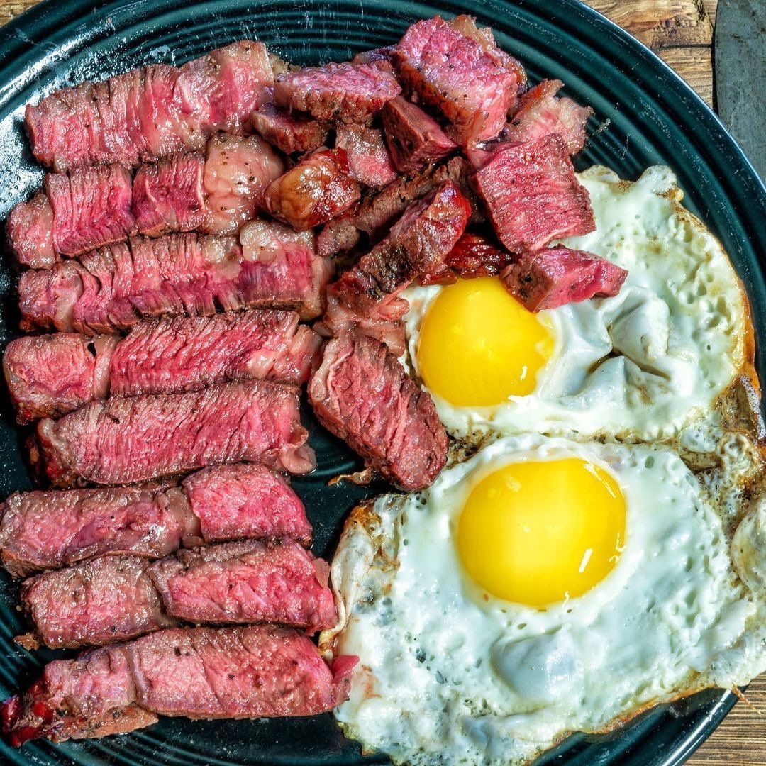SilentStrengtth's tweet photo. 26 health cheat codes I know at 36 I wish I knew at 26:

1) The most demonized foods, like eggs and meat, are actually the most nutrient-dense foods on the planet. https://t.co/ldzK1TUGvz