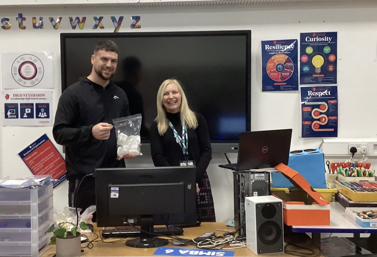 Lorna Dibnah (@lornadibnah) on Twitter photo Visited Ladybridge High School year 10 learners who are covering a topic on oral health
In a few weeks time they will be delivering oral health messages to a local primary school
Happy to help get the correct oral health messages out šŖ„
<a href="/boltonnhsft/">Bolton NHS Foundation Trust</a> <a href="/PH_Bolton/">Public Health Bolton</a> <a href="/KeepBoltonMovin/">Letās Keep Bolton Moving</a> Visited Ladybridge High School year 10 learners who are covering a topic on oral health
In a few weeks time they will be delivering oral health messages to a local primary school
Happy to help get the correct oral health messages out šŖ„
<a href="/boltonnhsft/">Bolton NHS Foundation Trust</a> <a href="/PH_Bolton/">Public Health Bolton</a> <a href="/KeepBoltonMovin/">Letās Keep Bolton Moving</a>