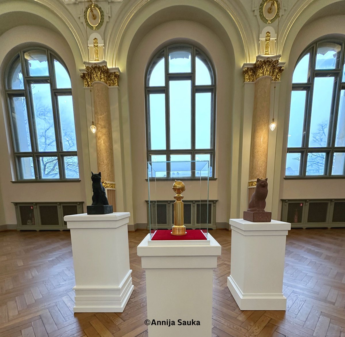 ltvzinas's tweet photo. No 21. līdz 28. janvārim Latvijas Nacionālajā mākslas muzejā būs unikāla iespēja redzēt animācijas filmai “Straume” piešķirto “Zelta globusa” statueti, informē LNMM. To būs iespējams aplūkot 3. stāva vestibilā muzeja darba laikā bez maksas. https://t.co/9vdbRBF4Qh