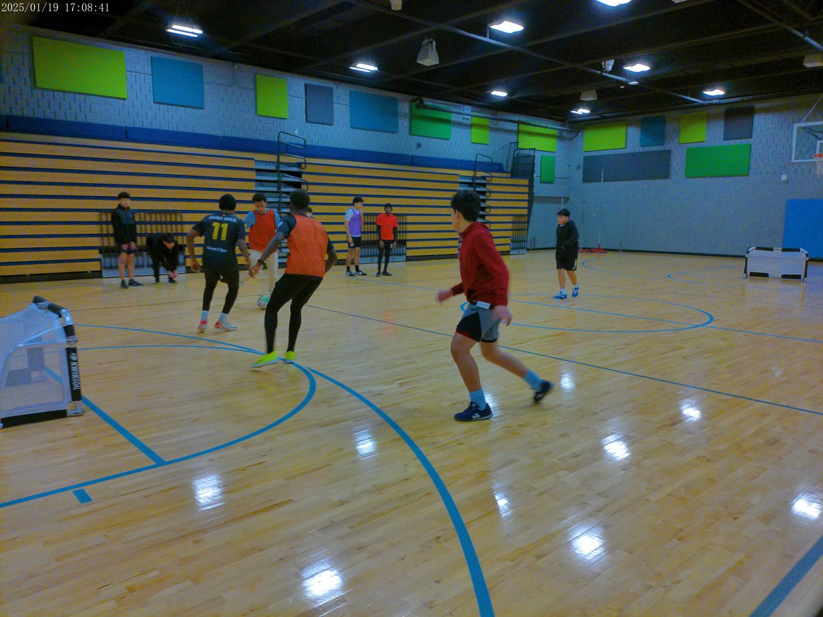TCSolFutsal's tweet photo. 🌟 SOL Sundays 5 Recap 🌟
Our youngest & HS groups focused on the transition phase of play , while MNUFC’s Scott Macleod led a dynamic session for the middle group. Thx, Coach Scott!
2 sessions left before #TCwintersolstice 3v3 on 2/17! ⚽
#SOLSundays #TCsolfutsal https://t.co/PgwJ8QVWEk