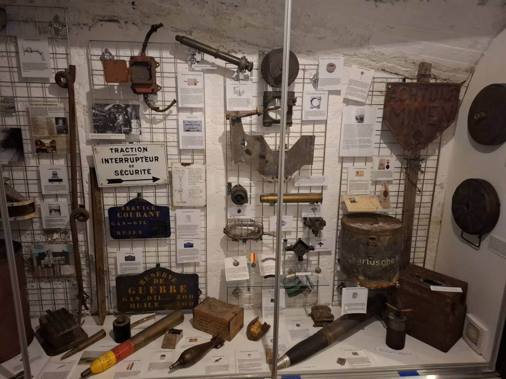 Our #Springclean is underway! Looking forward to
#welcoming#visitors again at #Easter
Email us directly info@dunkirk1940 to arrange a private tour)
#museum
#dunkirk