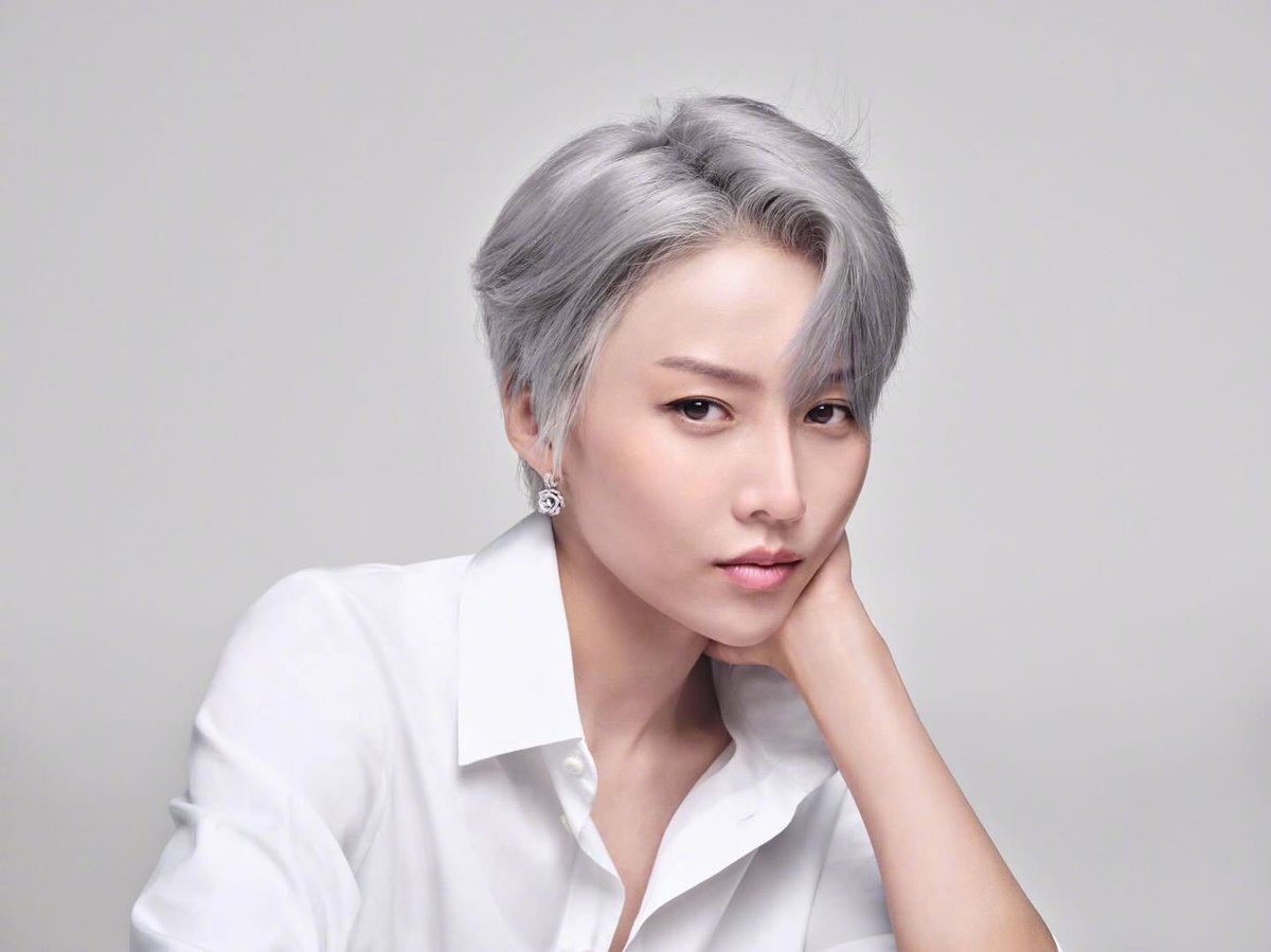 lyx_ran's tweet photo. Mẹ em bả cháyyyyy 

XIN GLOBAL SUPERSTAR  

#XinLiuDiorGlobalAmbassador https://t.co/JupkS3gwTm
