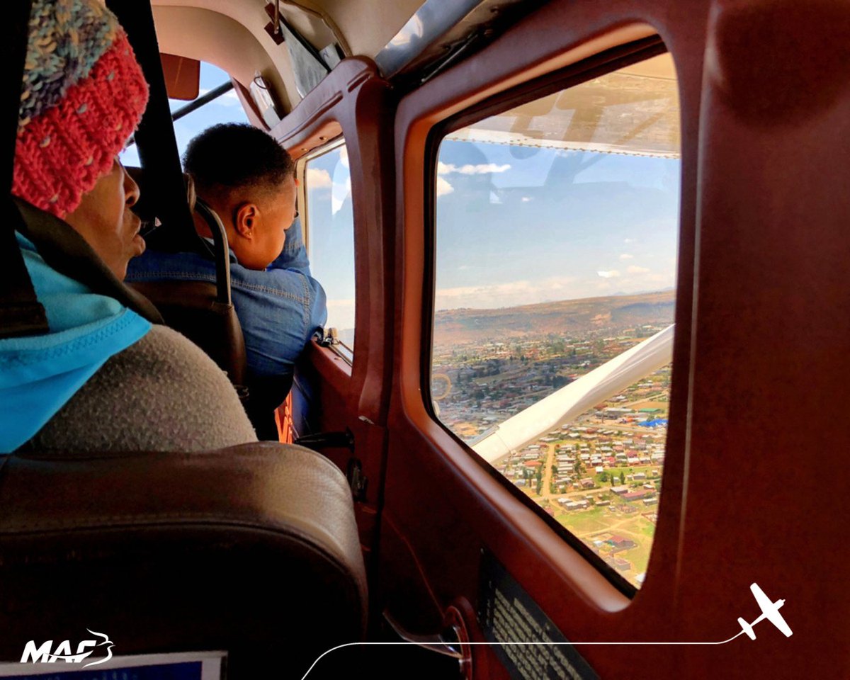 MAF_SA's tweet photo. From Jungle to Sky #FunFact

In some remote areas, #MAF planes are the first and only aircraft ever seen by the local communities.

Thanks for pioneering with us, to spread light and hope! 

#FaithInFlight #MAFSA #WeFlyWhereRoadsEnd #iFlyMAF #HelpHopeHealing https://t.co/Iz58cQXINq