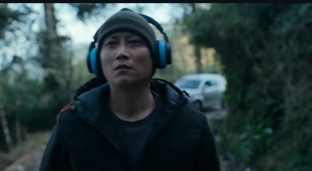 pranavmanie's tweet photo. whoever does the music direction for Sudip Sharma's shows deserves a raise. the Prabh Deep cut in Paatal Lok season 1, the track by Naga rapper Moko Koza in season 2, and introducing the world to Wazir Patar in Kohrra with Notorious. they know their desi hip-hop too well. https://t.co/3wvY7P5amg