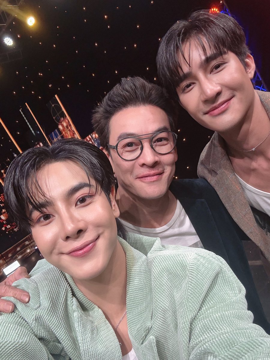 wixxiws's tweet photo. อีดครึ่งชั่วโมงเจอกันครับ  #OssansLoveTHep3 https://t.co/qP3uS5IvBQ
