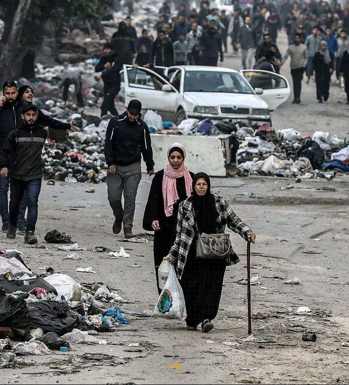 أهل #غزة علمونا الأدب واليقين بالله، والرجوله والنخوه والثبات على الحق والتمسك بالدين ..

#غزة_تنتصر