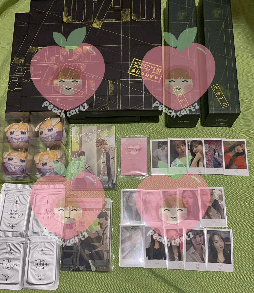 peachcartz's tweet photo. #PeachUpdate

feta box arrived today~ 

- lezhin season’s greetings 2025
- the broken ring: this marriage will fail anyway goods + dumpling dolls
- operation true love postcard books
- operation true love photocard set
- viviz polaroids 

Will send isf notice later~ https://t.co/eWlLarbXF6