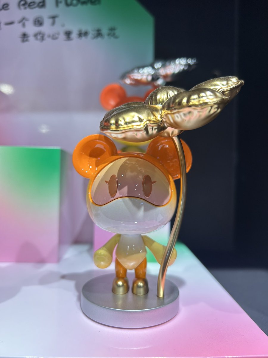 poy_panlapa's tweet image. Little red flower so cute
@spacetimecube
#cosmosbear
#spacetimecube
#seaconbangkae