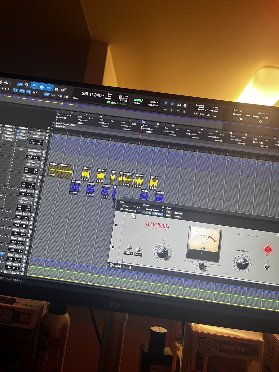 DaaDaaENT's tweet photo. WYTD RECORDS… Book It✅ https://t.co/q23bTsHhRq
