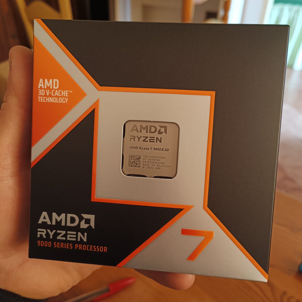 Ya tengo en mis manos al bicho 💥💥💥💥