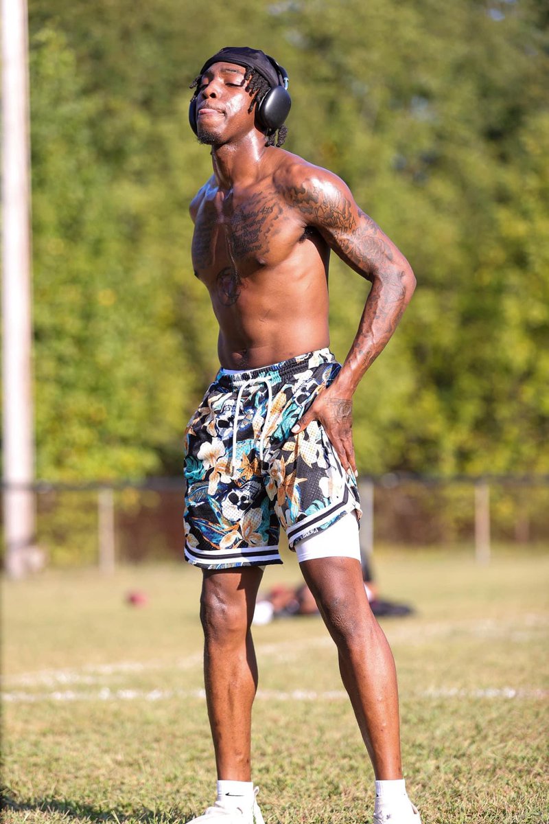 HM ICE 🖤 tweet media