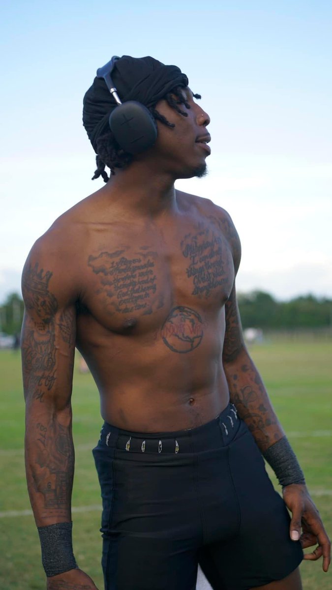 HM ICE 🖤 tweet media