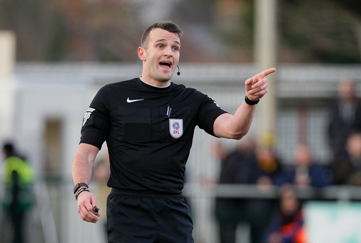 QPR_Polska's tweet photo. Tomorrow's game will be a special one for Ben Speedie. The Merseyside referee will be taking charge of an EFL Championship match for the first time. In his refereeing career, he has taken charge of 221 games from the FA Youth Cup to EFL League One, giving total of 32 red cards and awarding 49 penalty kicks