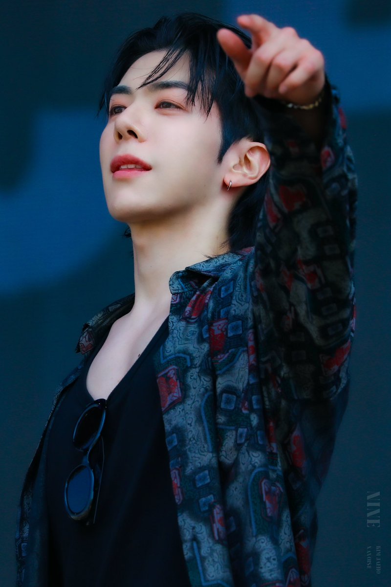 앞니😵‍💫

#김재호 #김나노
<a href="/kimnanoise/">NANO (나노)</a>